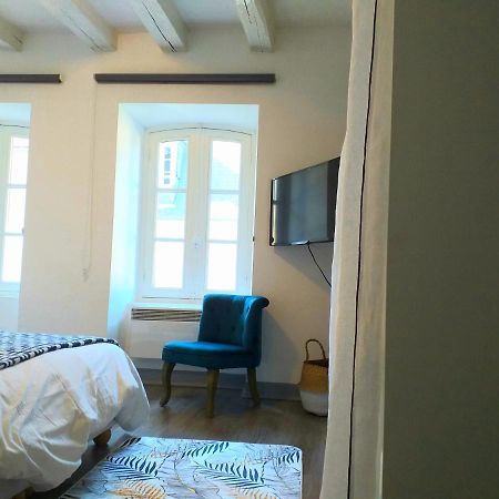 A La Grosse Armee - Dans Hotel Particulier, Hypercentre Avec Garage, Au Calme Бурж Экстерьер фото